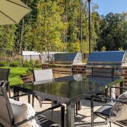 Sun's out, buns out! nice outdoor grilling area